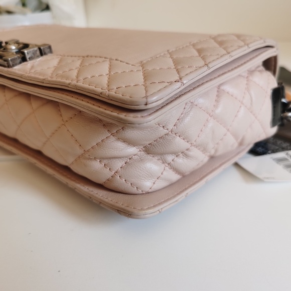 Chanel Calfskin Medium Boy Pink - Picture 6 of 8